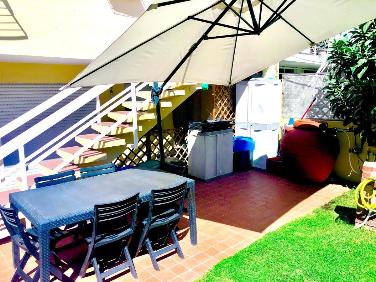Villa Poetto Beach By Home And Experience , Cagliari, Poetto Exteriör bild