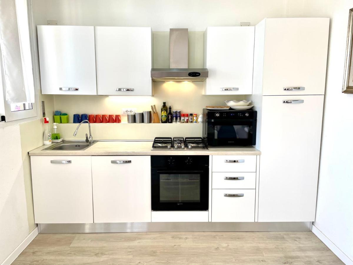 Villa Poetto Beach By Home And Experience , Cagliari, Poetto Exteriör bild